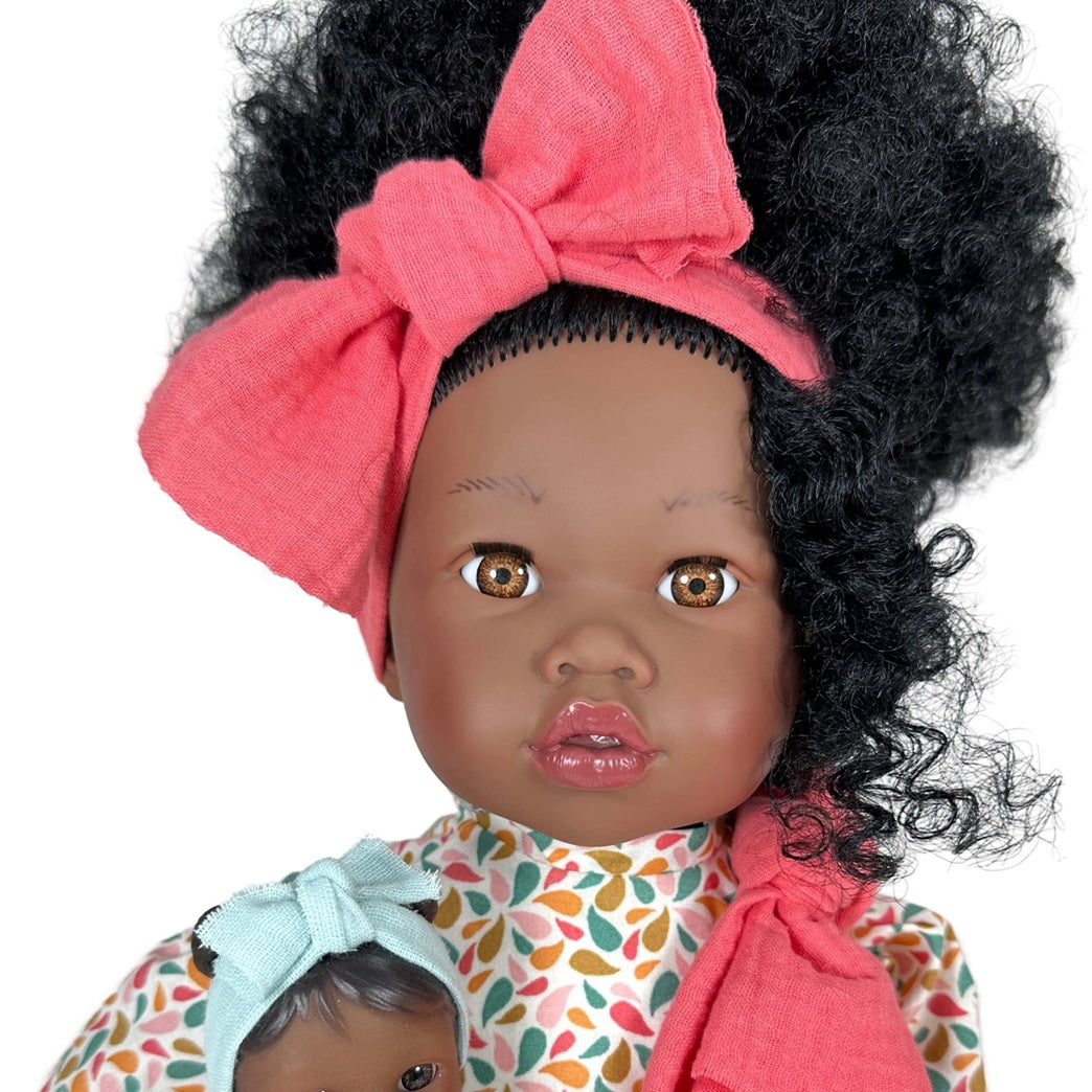 Nines d'Onil Alika Doll with Baby