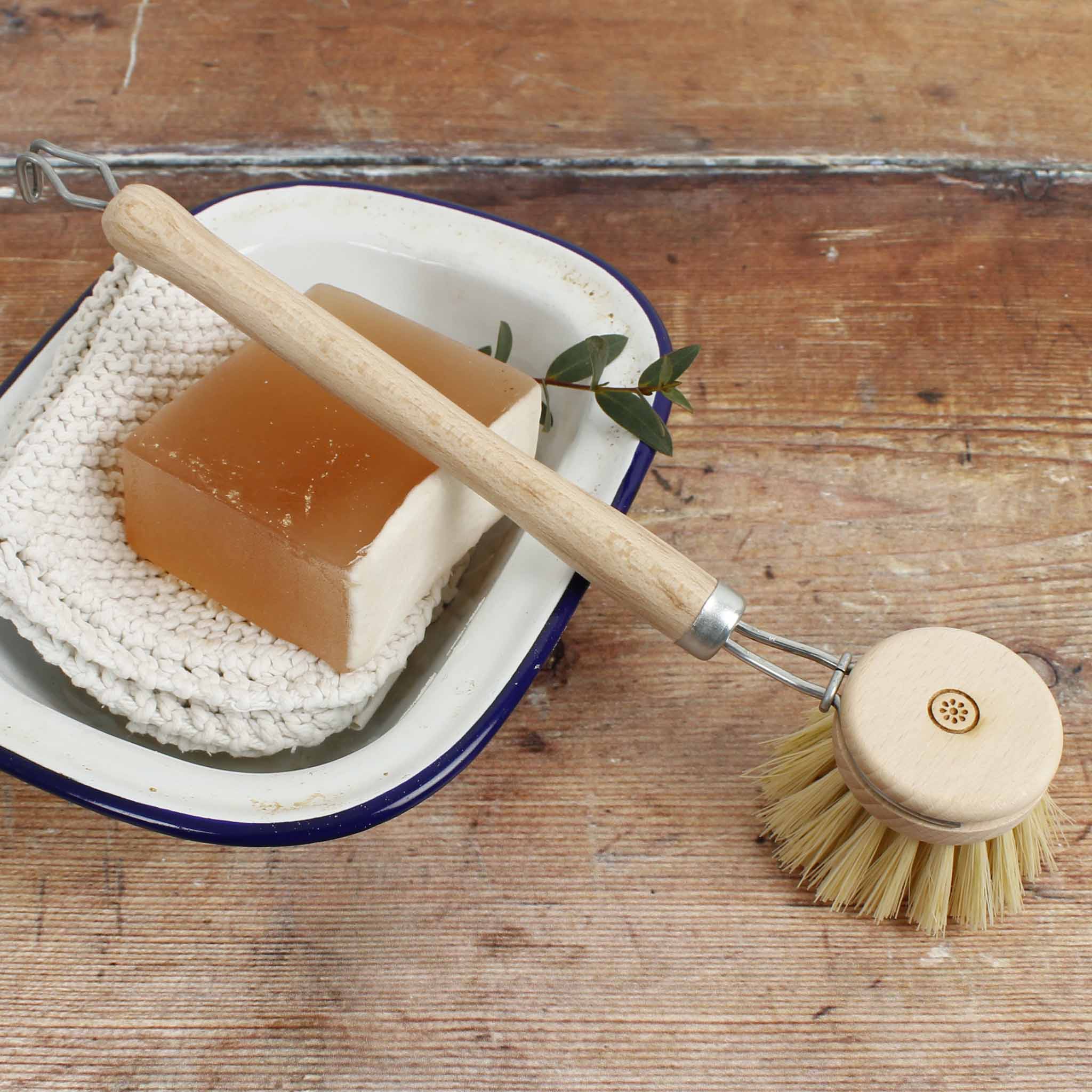 A Slice of Green Wooden Replaceable Head Dish Brush - Plant Based Bristles