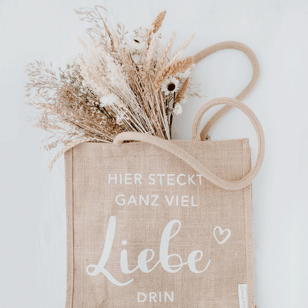 Jute bag shopper - Liebe .Photo credit Eulenschnitt and Maggy Melzer