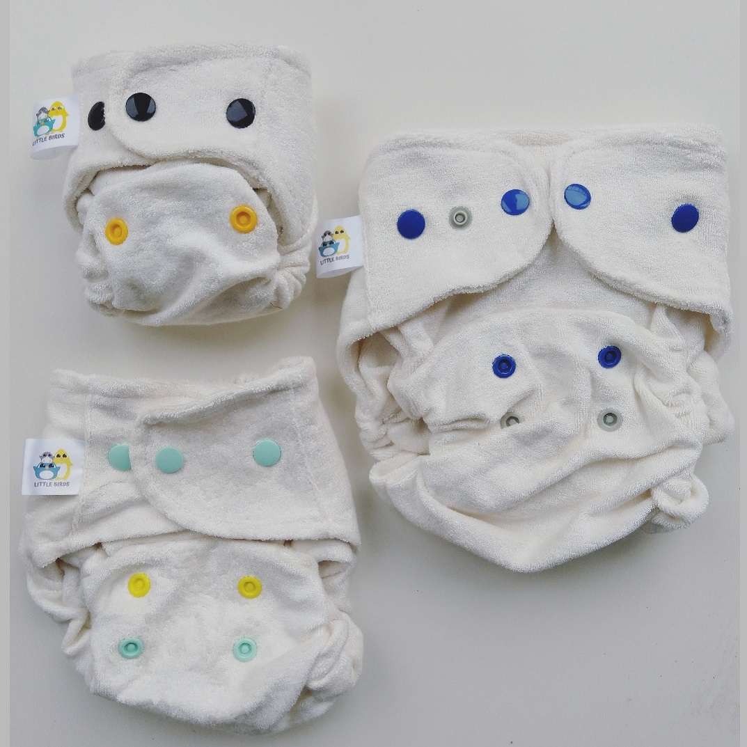 Little Birds fitted nappies - comparison different sizes (3)