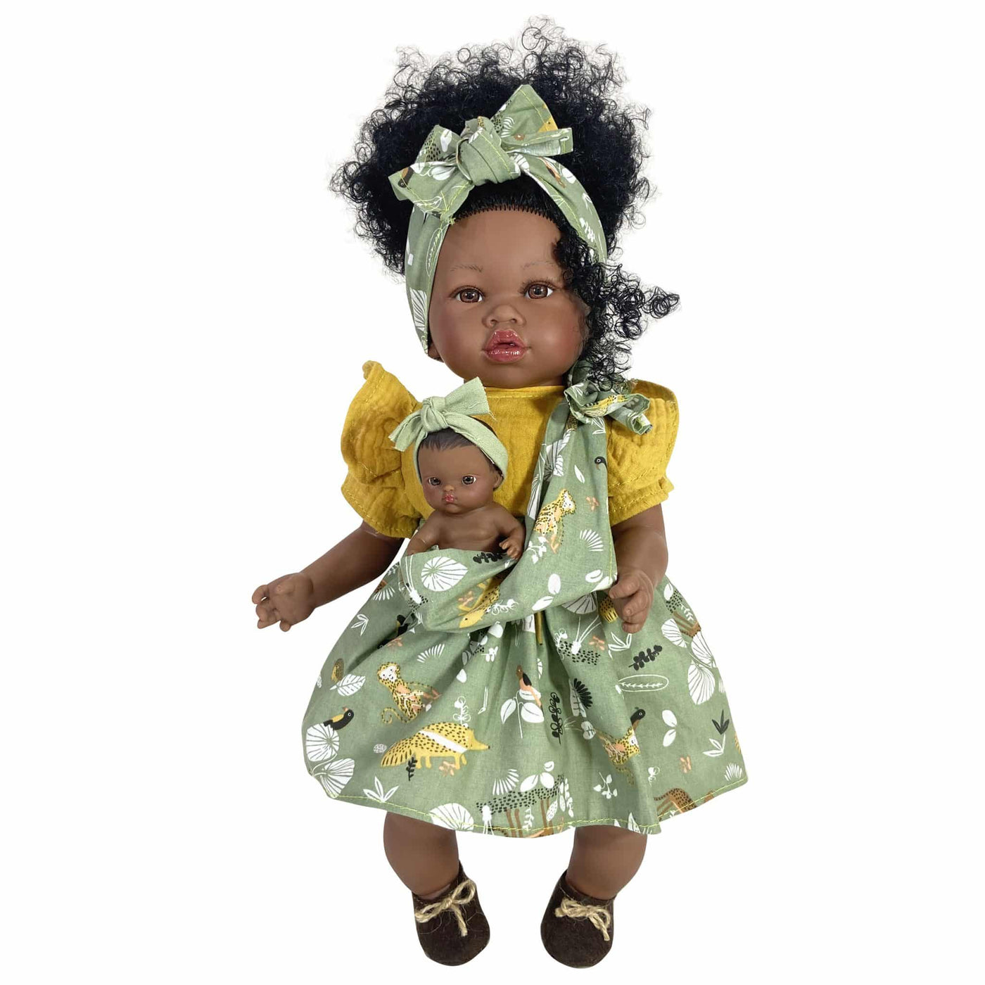 NIN2331 Nines d'Onil Doll Maria with Baby - green dress (2)