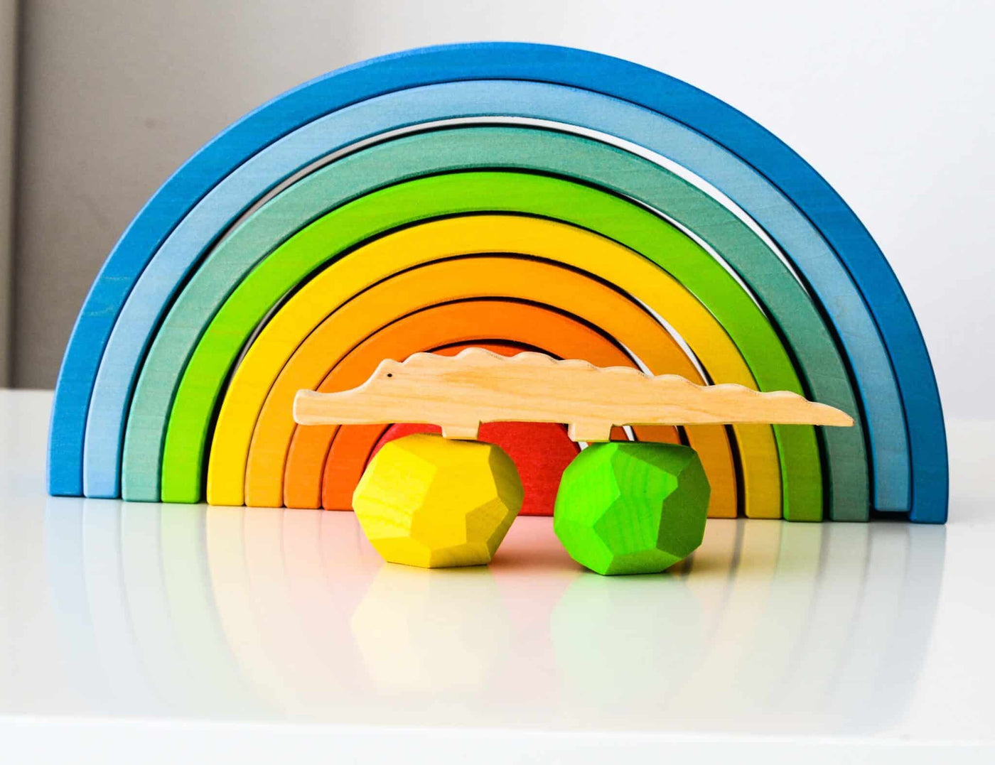 Ocamora Wooden Crocodile & Blue 9-Piece Rainbow