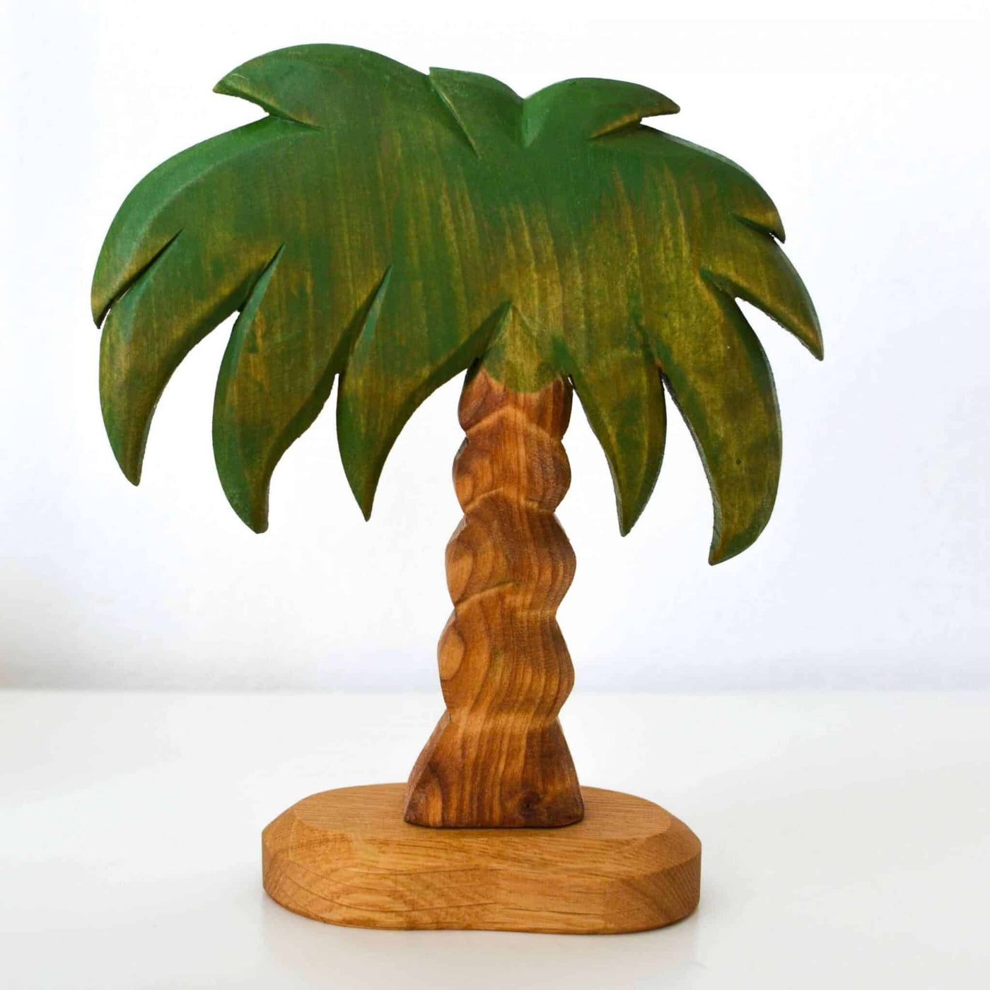 Predan medium palm tree