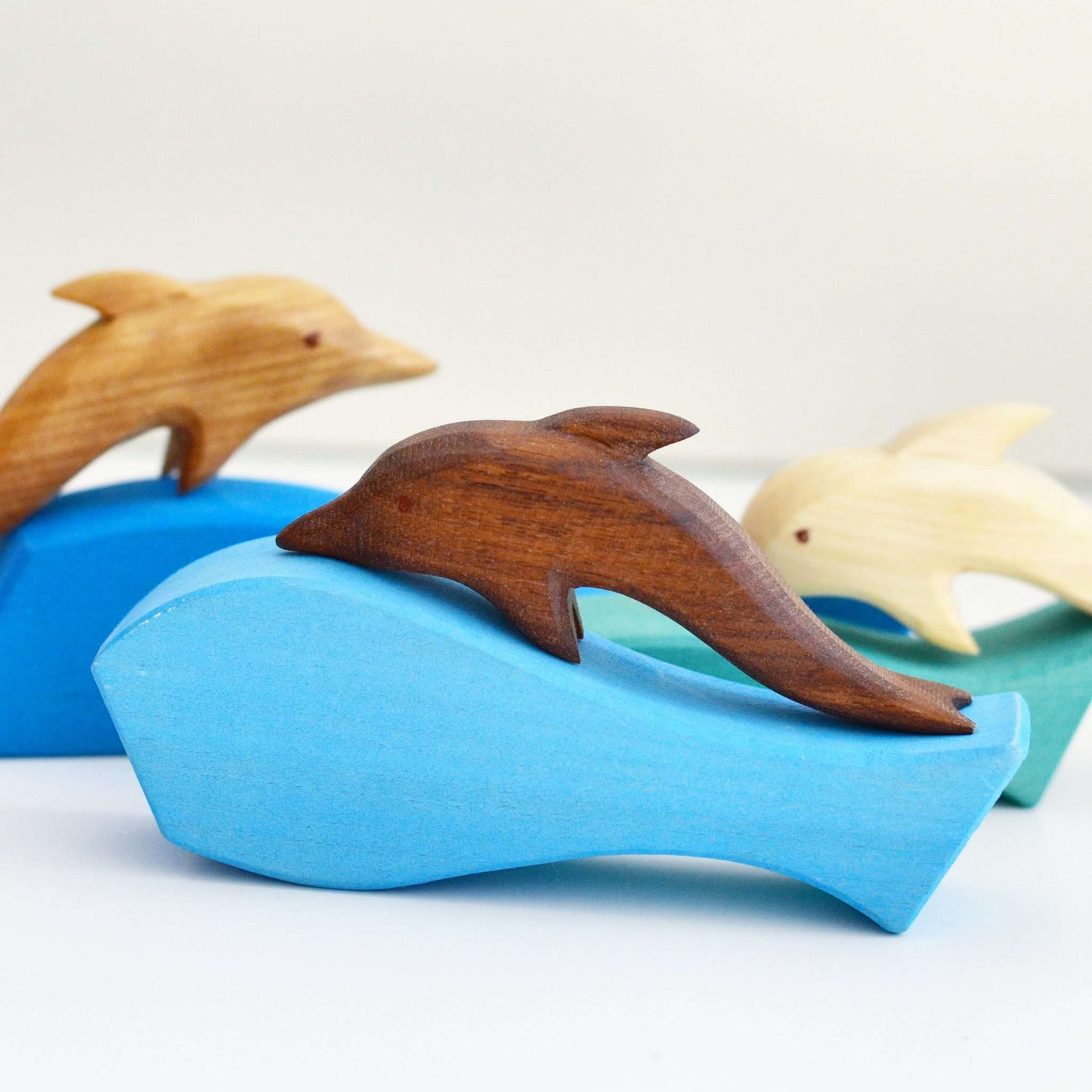 Predan wooden dolphin