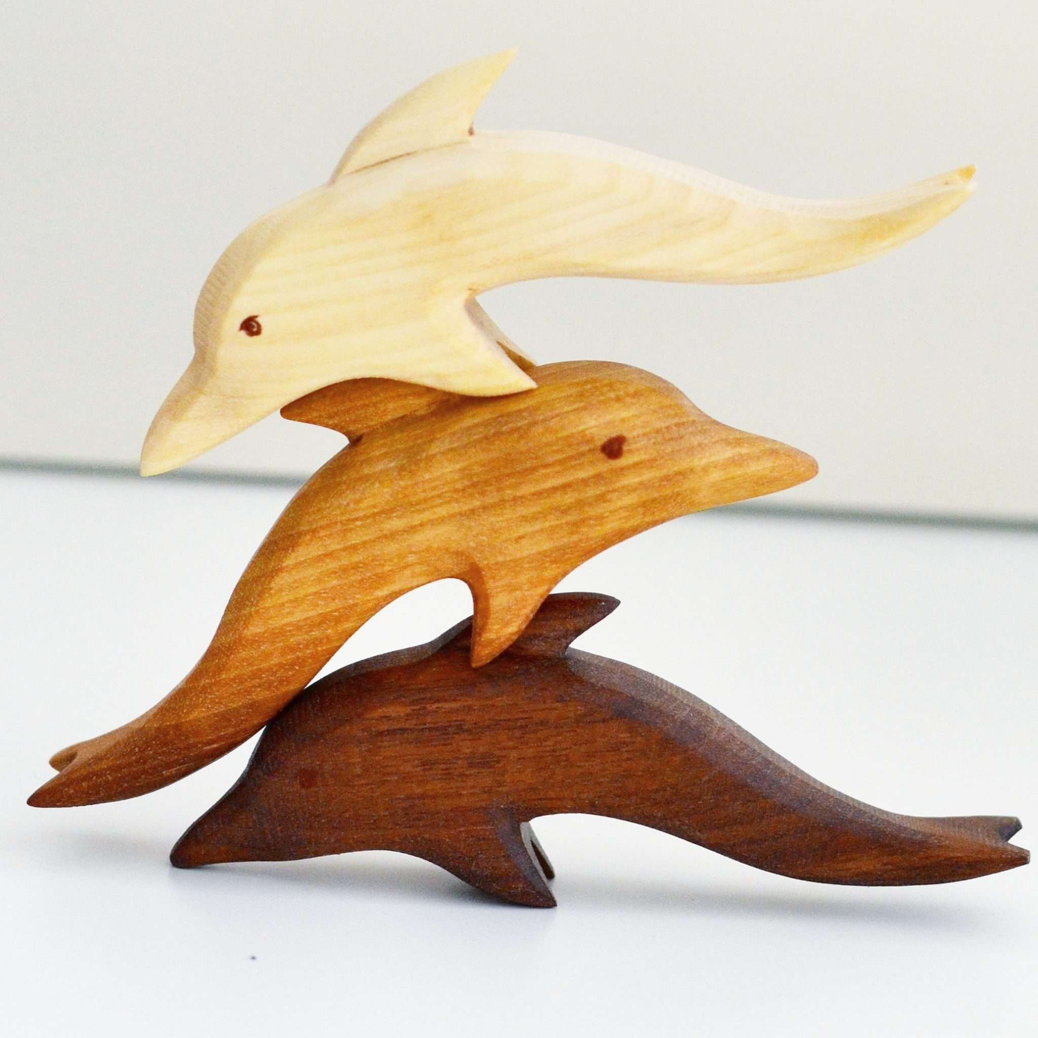 Predan wooden dolphin