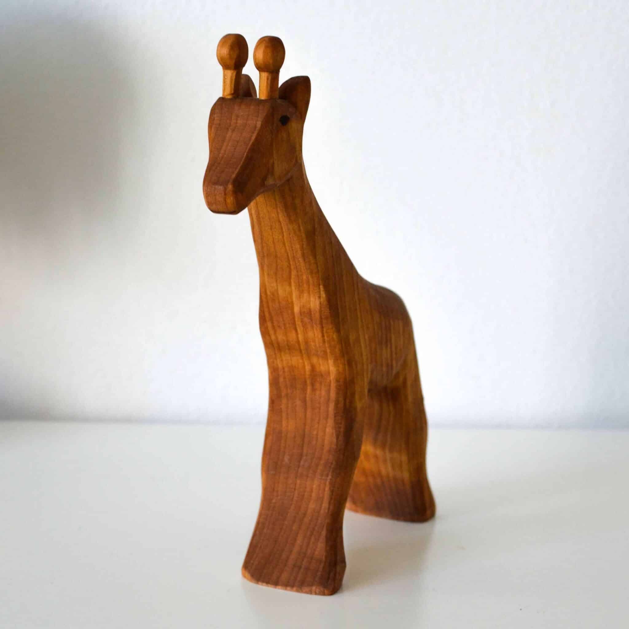 Predan wooden giraffe