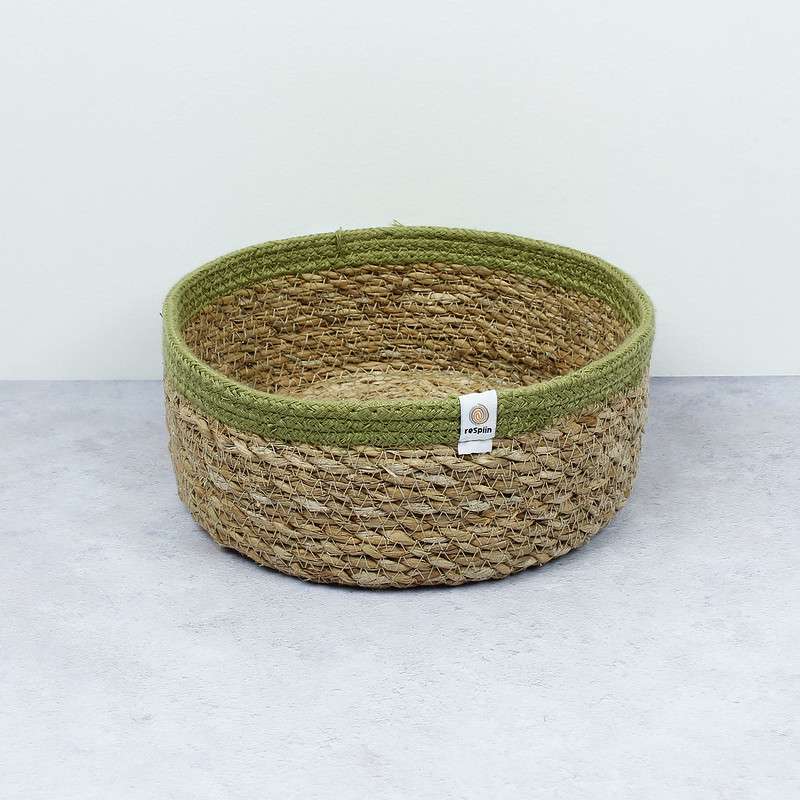 Respiin Shallow Seagrass & Jute Basket Medium - Natural Green (1)