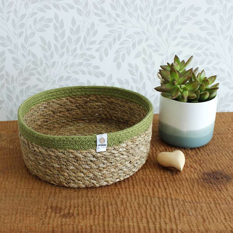 Respiin Shallow Seagrass & Jute Basket Medium - Natural Green (1)