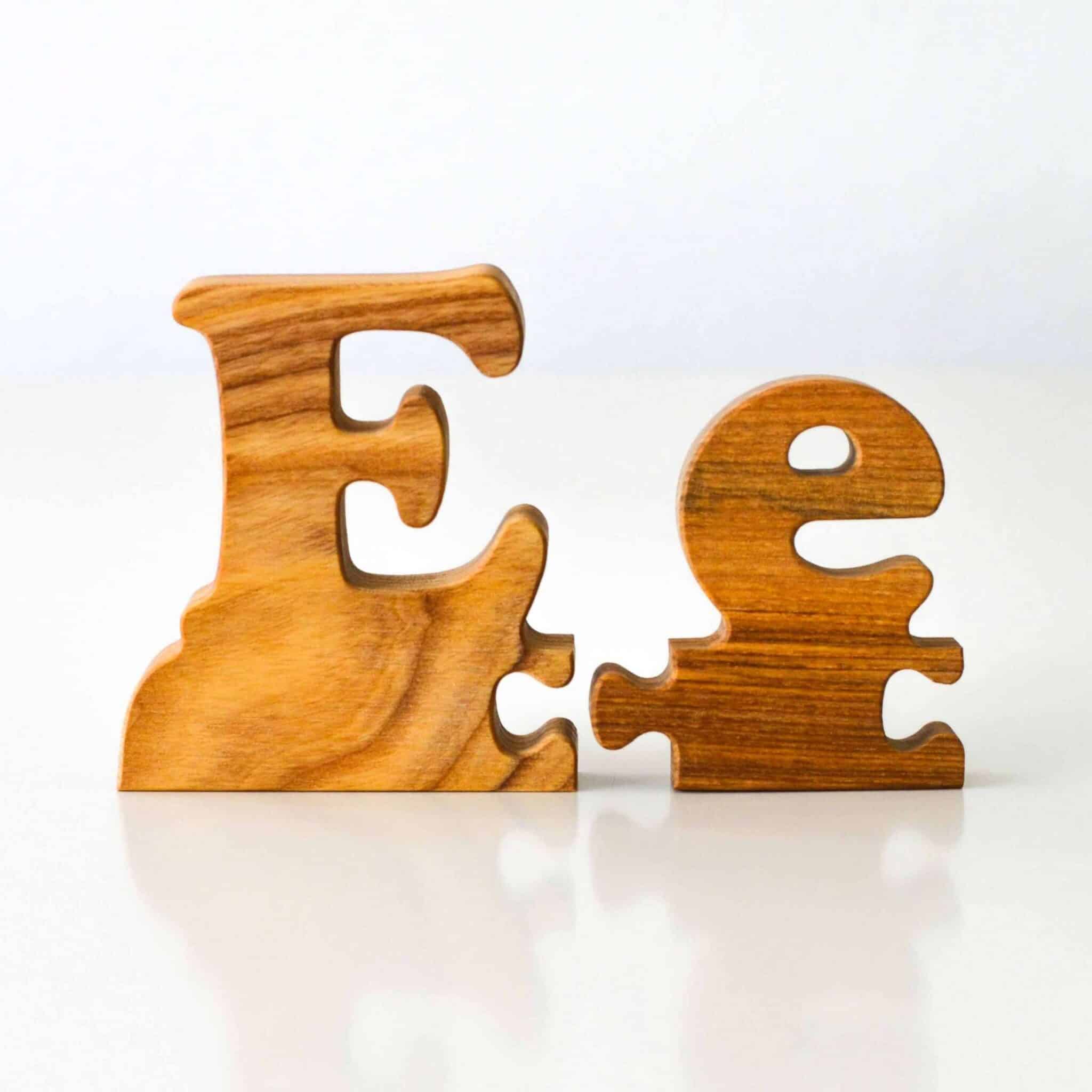 Wooden Frog Puzzle Letters (E,e)